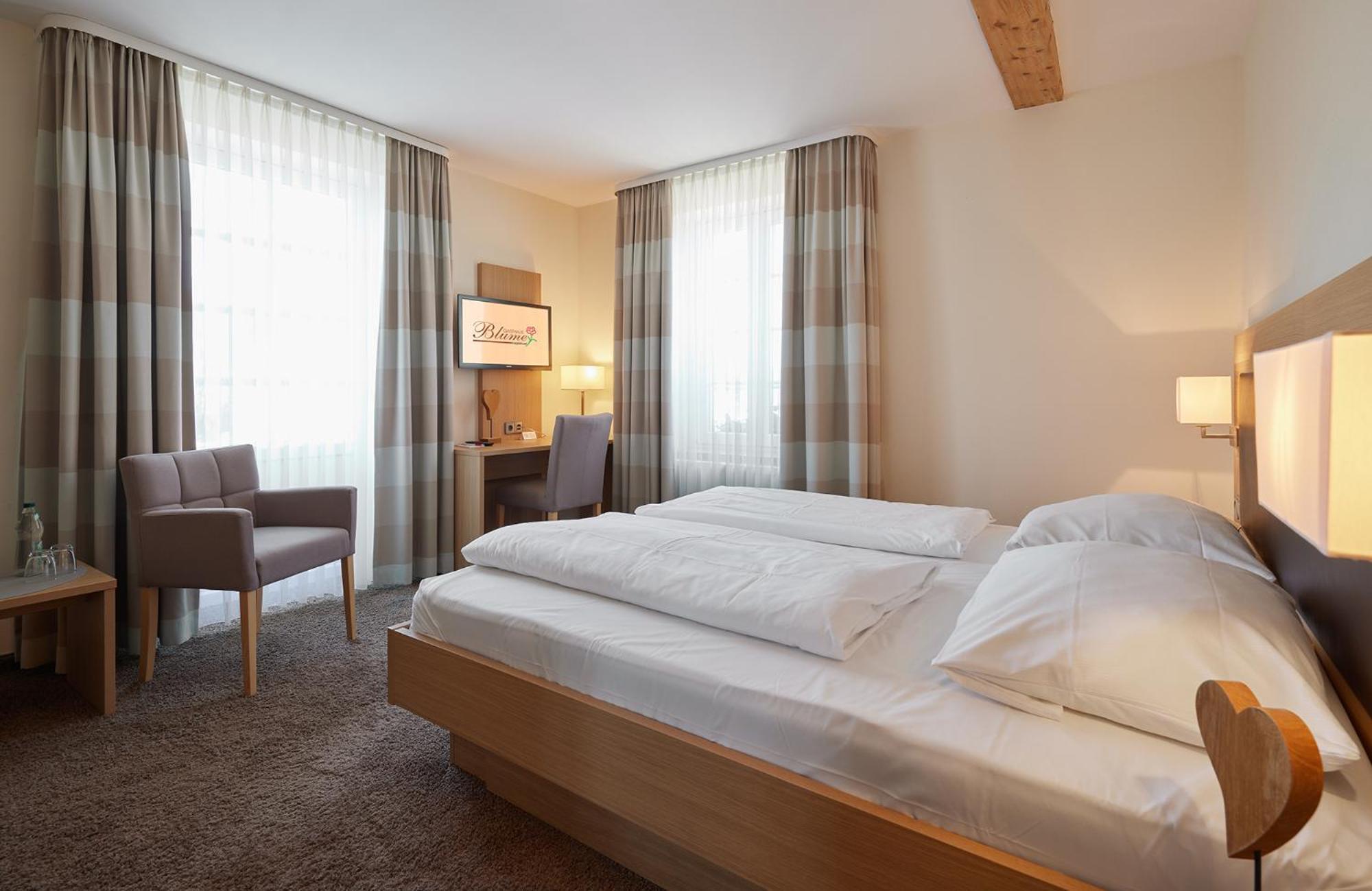 Blume Inn *